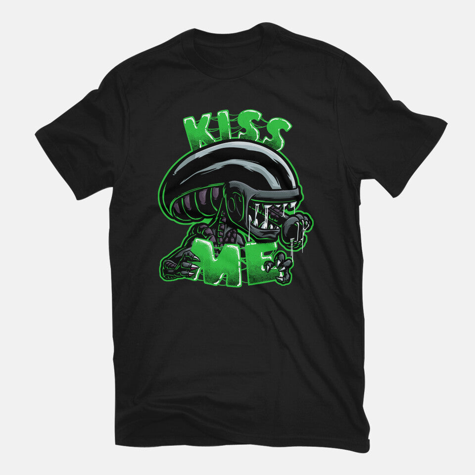 Alien Kiss Me